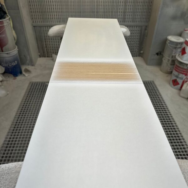 Krāsotas MDF fasādes kombinētas ar ozola nažfinieri